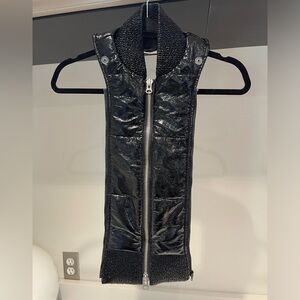 $278 Veronica Beard Walden Black Patent zip faux leather Dickey jacket insert